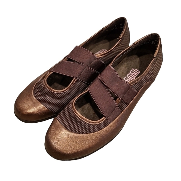 Munro American Bronze Mary Jane Slip-on Shoes, Made in USA, Size 7 - Picture 2 of 13